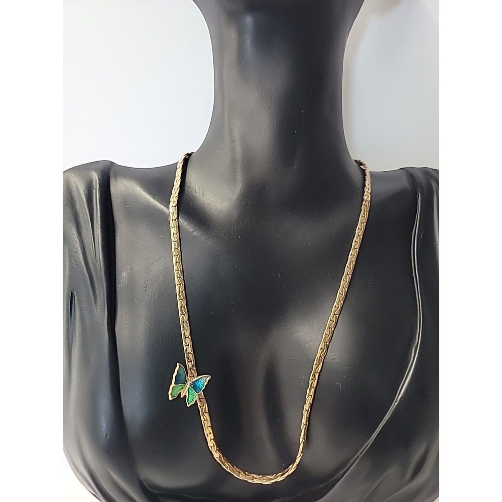 Vintage Gold Tone Herringbone Chain Enamel Butterfly Charm Pendant Necklace 15In